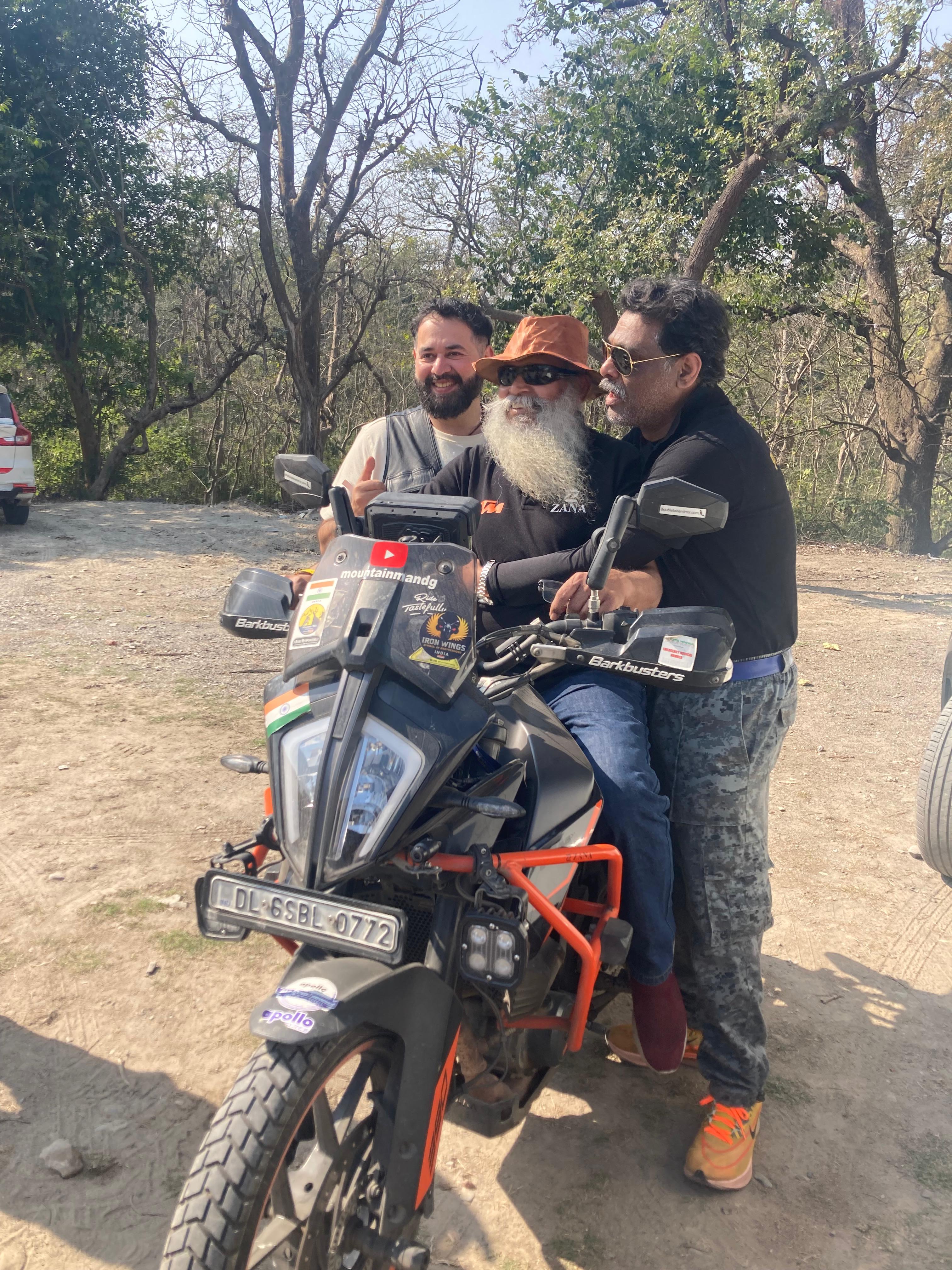 Family enjoying Shri Stays